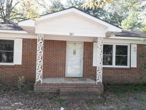 365 N Hall St, Lyons, GA 30436 photo 3