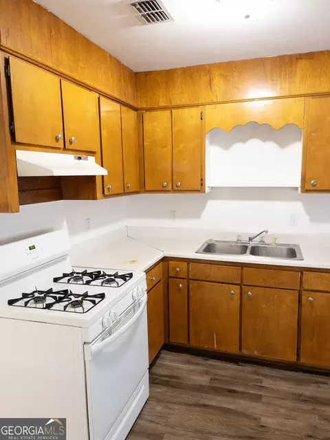365 N Hall St, Lyons, GA 30436 photo 25