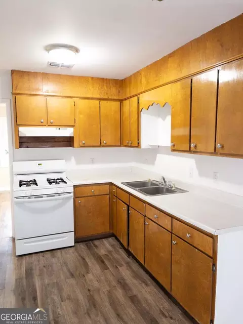365 N Hall St, Lyons, GA 30436 photo 28