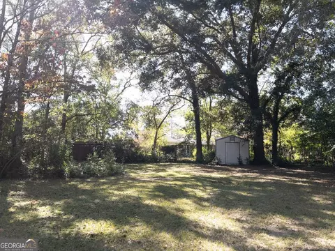 365 N Hall St, Lyons, GA 30436 photo 7