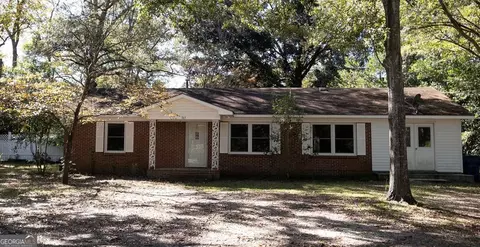 365 N Hall St, Lyons, GA 30436 photo 1