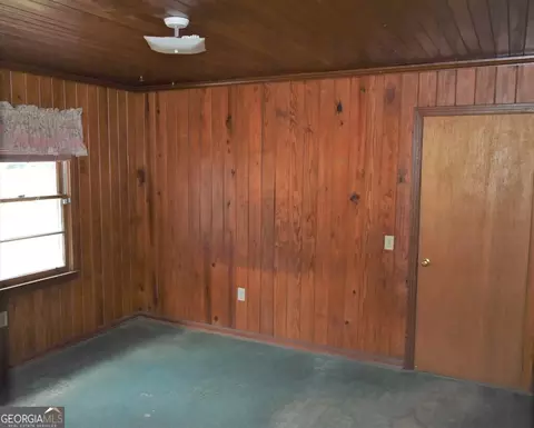 421 N Broad St, Ailey, GA 30410 photo 9