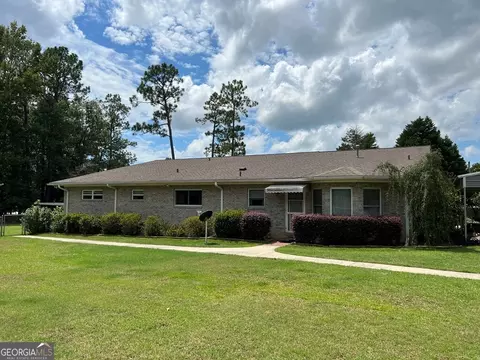 840 W Main St, Uvalda, GA 30473 photo 3