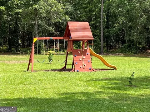 840 W Main St, Uvalda, GA 30473 photo 7