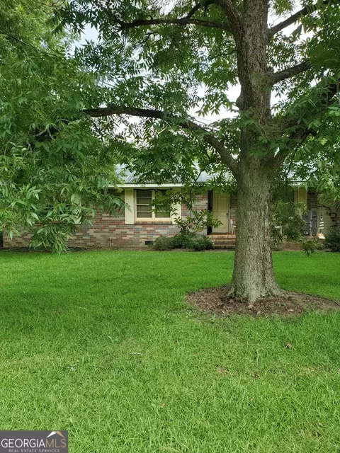 37 Noel St, Lyons, GA 30436 photo 4