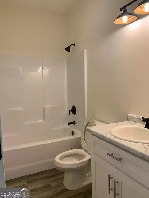 211 S Fork Dr, Baxley, GA 31513 photo 5