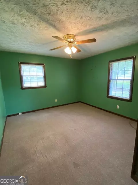 596 N Jefferson St, Lyons, GA 30436 photo 11