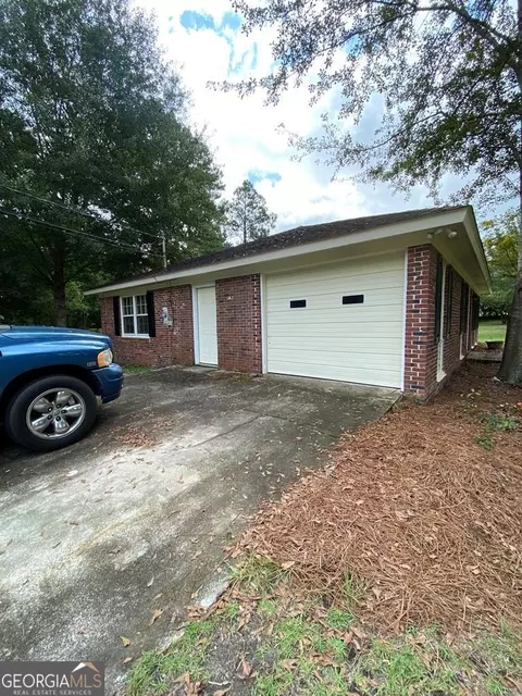 596 N Jefferson St, Lyons, GA 30436 photo 15
