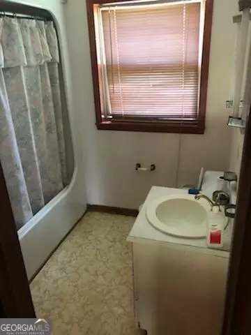 1368 Ezra Taylor Rd, Lyons, GA 30436 photo 11