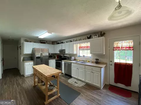 486 Mcdilda Dr, Lyons, GA 30436 photo 4