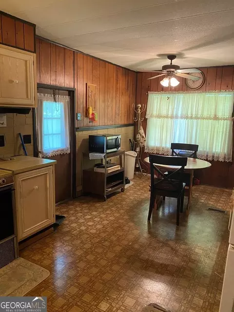 495 Dead River Rd, Uvalda, GA 30473 photo 11