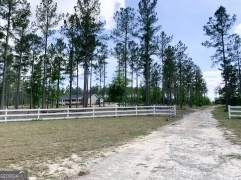 206 Colby Cir, Lyons, GA 30436 photo 29