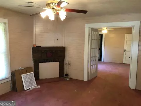 207 W Grady Ave, Lyons, GA 30436 photo 5