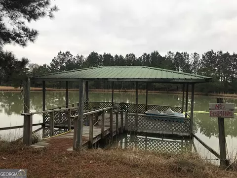 560 C Swick Cir, Lyons, GA 30436 photo 2