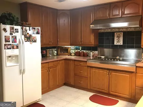 560 C Swick Cir, Lyons, GA 30436 photo 8