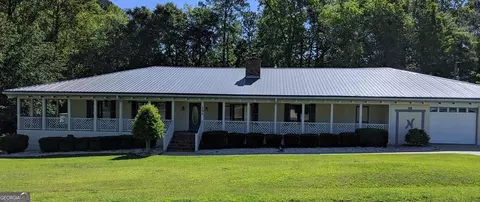 194 Collins St, Lyons, GA 30436 photo 1