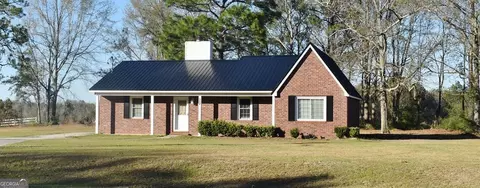 554 Mcdilda Dr, Lyons, GA 30436 photo 1