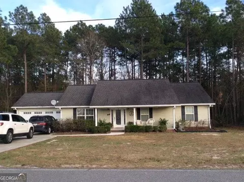 299 Academy Dr, Lyons, GA 30436 photo 1