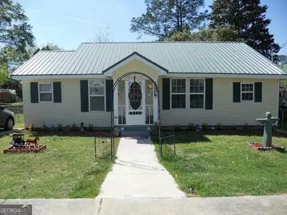 285 N Lanier, Lyons, GA 30436 photo 1