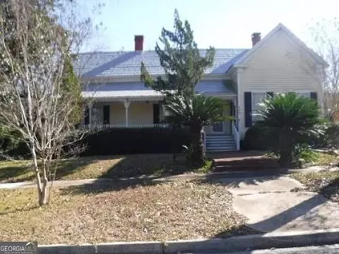 228 S Broad St, Ailey, GA 30410 photo 1