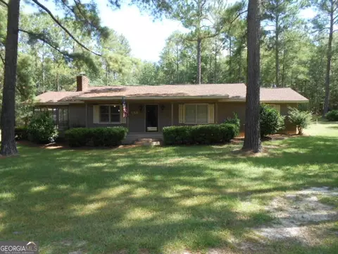 166 Lynn Dr, Lyons, GA 30436 photo 1