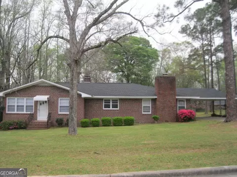 307 Smiley St, Claxton, GA 30417 photo 1