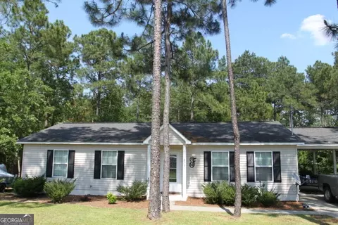 279 Academy Dr, Lyons, GA 30436 photo 1