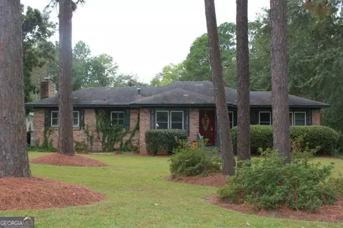 330 S Victory St, Lyons, GA 30436 photo 1