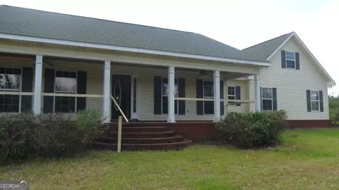 1951 Anderson Cir, Lyons, GA 30436 photo 1