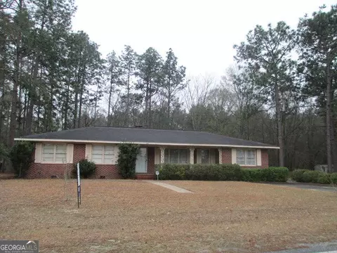 107 Oak, Lyons, GA 30436 photo 1