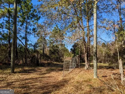 404 S F Kramer Rd, Lyons, GA 30436 photo 6