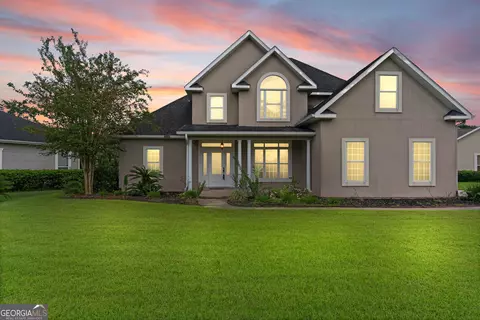 102 Herons Nest Cir, Kingsland, GA 31548