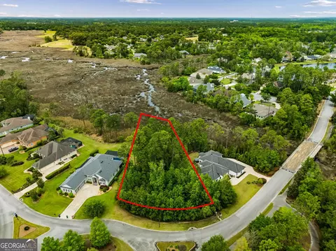 105 Green Buoy Ct, Saint Marys, GA 31558
