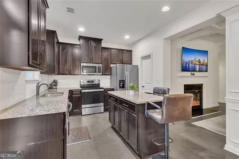1563 Butternut Cv, Stone Mountain, GA 30083