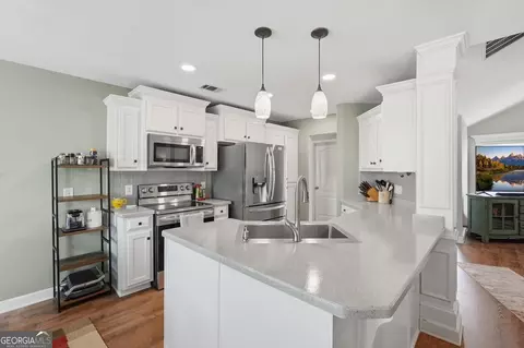 Kitchen - 346 River Mist Cir, Jefferson, GA 30549 photo 1 of 4