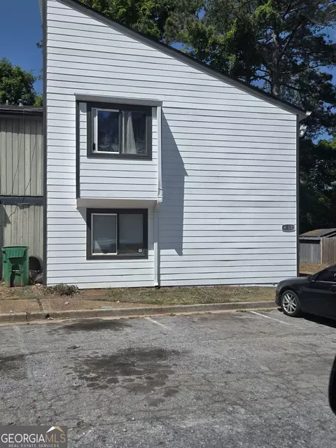 6022 Regent Mnr, Lithonia, GA 30058