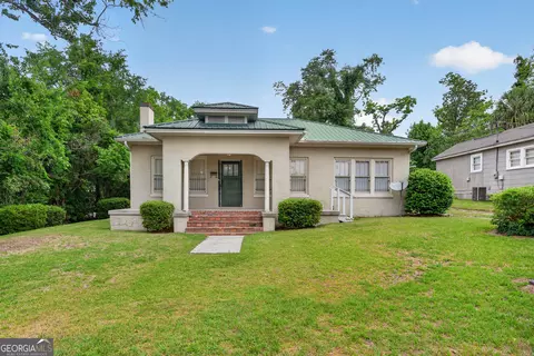 417 E Sellers St, Douglas, GA 31533