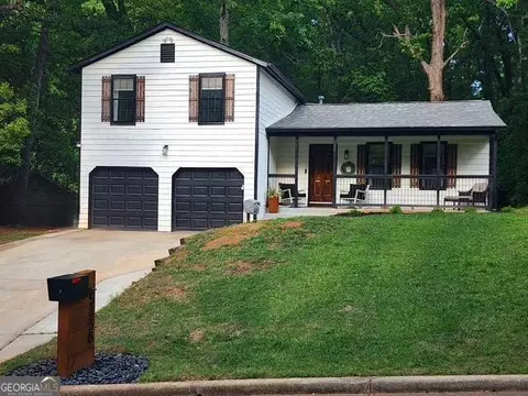 5438 Martins Crossing Rd, Stone Mountain, GA 30088