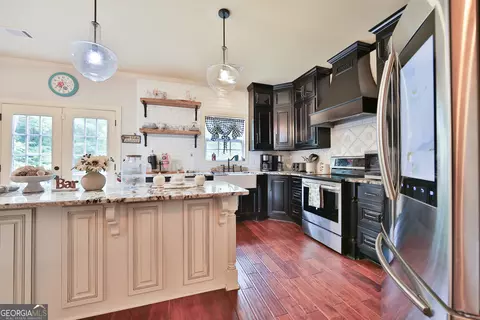 Kitchen - 133 Oak Dr, Gray, GA 31032 photo 1 of 4