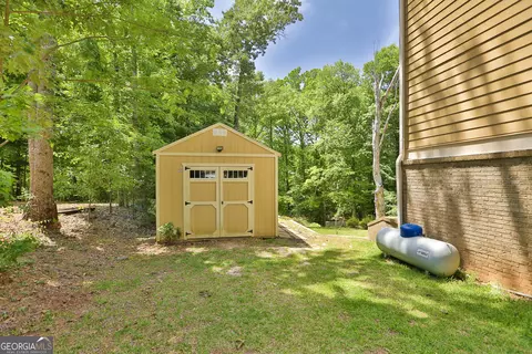 Exterior - 133 Oak Dr, Gray, GA 31032 photo 5 of 11