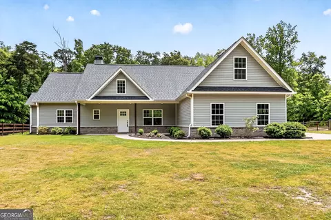 227 Mckenzie Rd, Milner, GA 30257