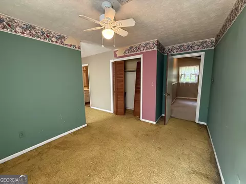 Bedroom - 227 W Lakeview Dr, Lagrange, GA 30240 photo 6 of 8