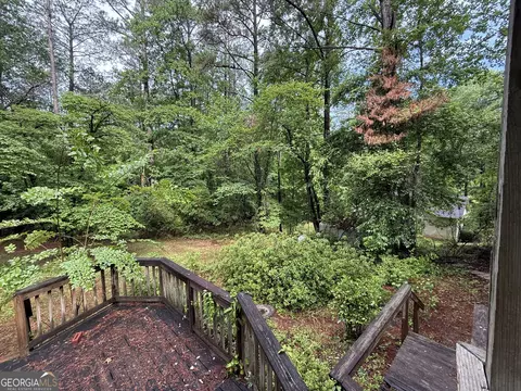 Exterior - 227 W Lakeview Dr, Lagrange, GA 30240 photo 11 of 20