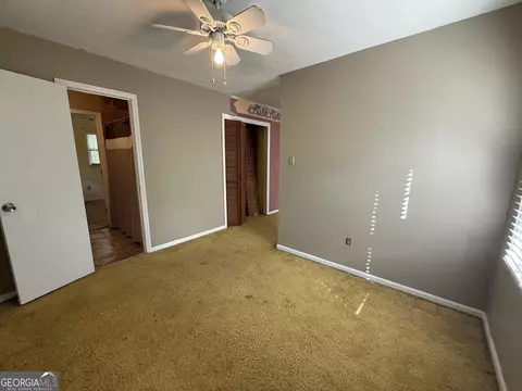 Bedroom - 227 W Lakeview Dr, Lagrange, GA 30240 photo 5 of 8
