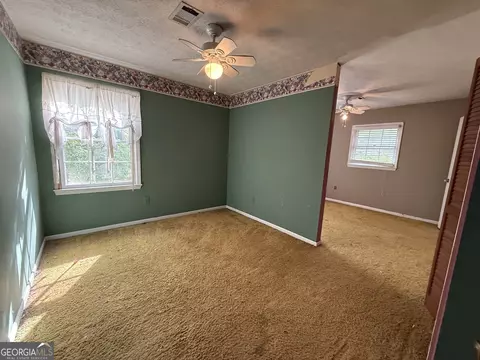 Bedroom - 227 W Lakeview Dr, Lagrange, GA 30240 photo 7 of 8