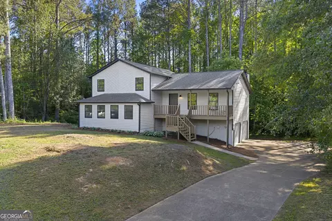 6455 Mill Crossing Ct, Acworth, GA 30102