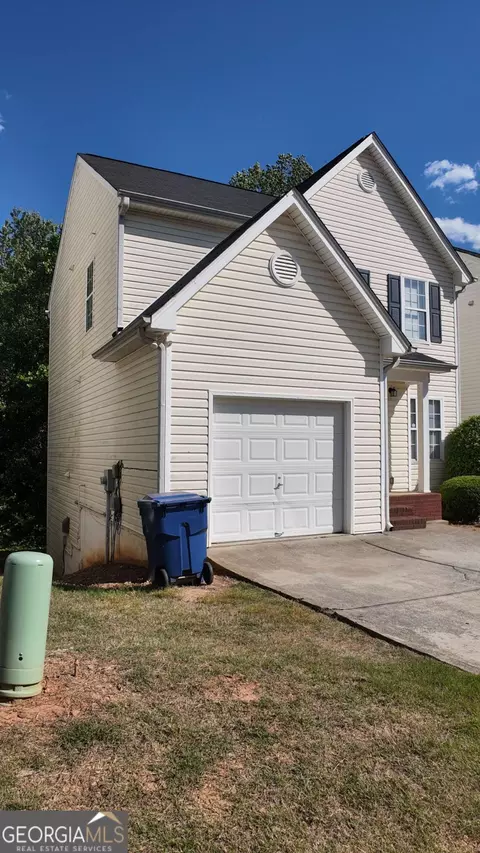 429 Village Bluff Dr, Lawrenceville, GA 30046