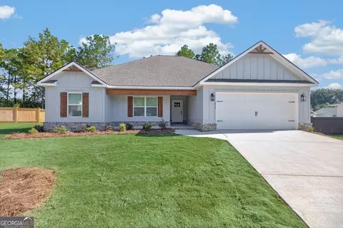 214 Hampton Chase, Perry, GA 31069 photo 2