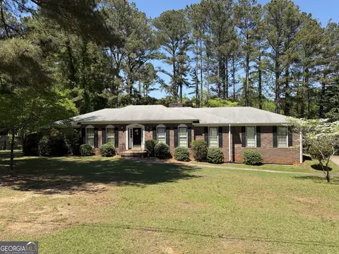 380 Burke Cir, Mcdonough, GA 30253