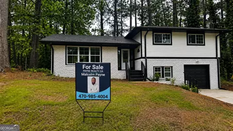 3025 Mckenzie Rd, East Point, GA 30344